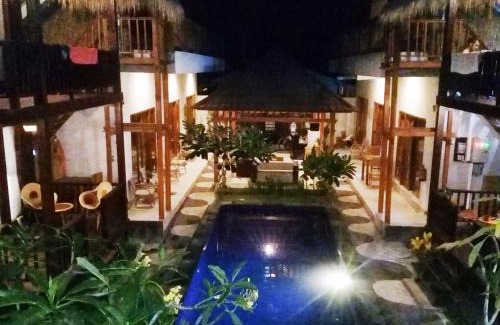 Gili Trawangan House | Oceanfront Gili Desa: Pet-Friendly with Pool & Breakfast
