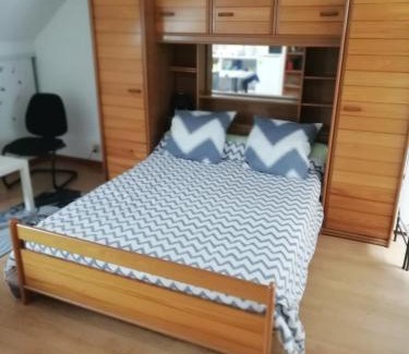 Louisfert Apartment | Discover Gilles Diais: Guest Rated 9/10 for Quality Stays