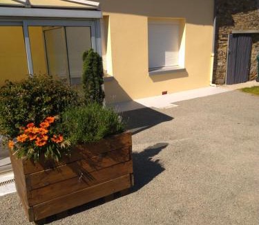 Louisfert Apartment | Discover Gilles Diais: Guest Rated 9/10 for Quality Stays