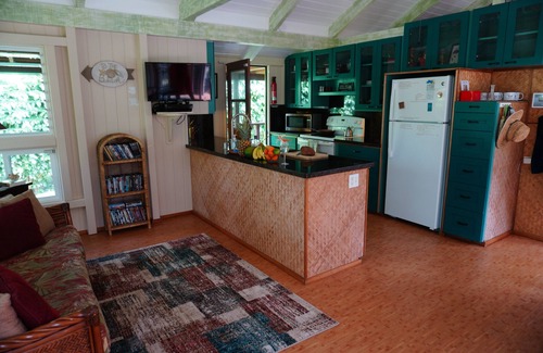 Kilauea Cottage | Secluded Gilligan's Cottage with Ocean Views and Pool