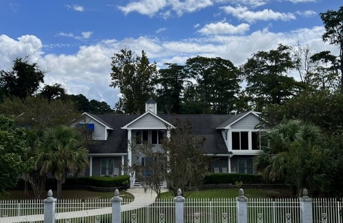 White Lake House | Experience White Lake Mansion with Private Pier & Boat Dock