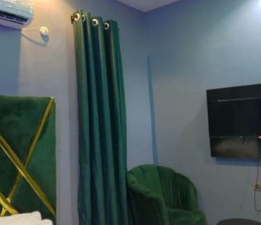 Otefe Apartment | Family-Friendly Gilw Apartment for Memorable Getaways