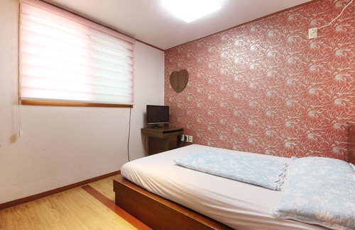Gimcheon Hotel | Eco-Friendly Stay at Gimcheon Aria with Hot Tub & Breakfast