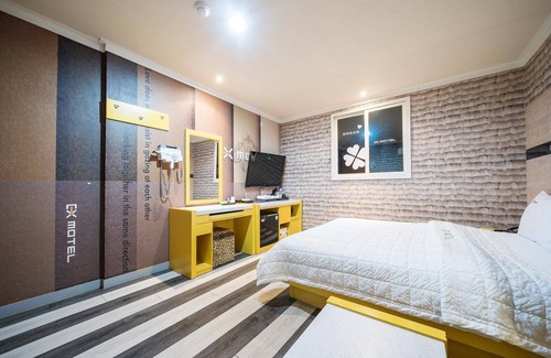 Gimcheon Hotel | Eco-Friendly Stay at Gimcheon EX with Hot Tub & Kitchen