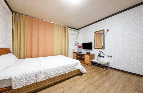 Gimcheon Hotel | Discover Eco-Friendly Comfort at Gimcheon Geukdong Hotel