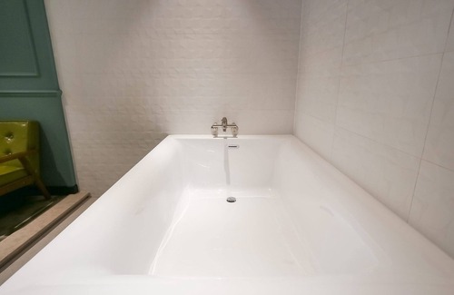 Gimcheon Hotel | Eco-Friendly Comfort at Gimcheon Hotel Esang