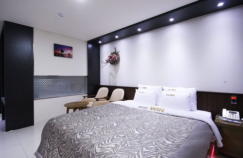 Gimcheon Hotel | Eco-Friendly Comfort at Gimcheon Hotel Win with Breakfast