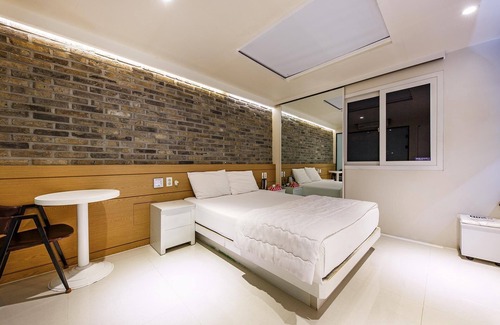 Gimcheon Hotel | Eco-Friendly Comfort at Gimcheon YS Self Check-in Motel