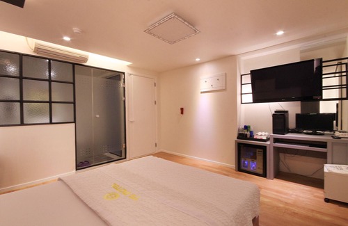 Gimcheon Hotel | Eco-Friendly Comfort at Gimcheon YS Self Check-in Motel