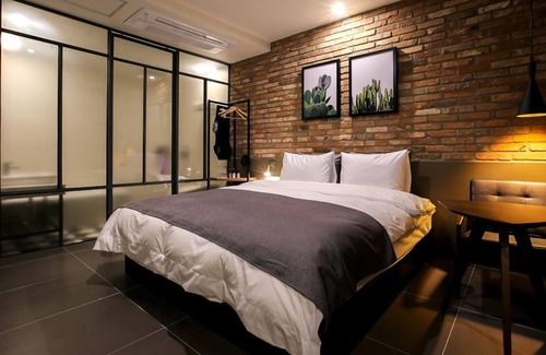 Jangyu-myeon Hotel | Discover Gimhae Brown Dot Hotel with Waterpark Fun