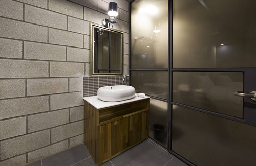 Jangyu-myeon Hotel | Discover Gimhae Brown Dot Hotel with Waterpark Fun