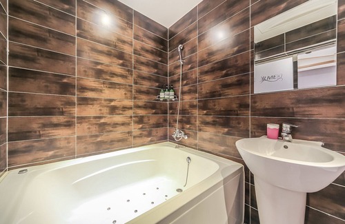 Gimhae Hotel | Eco-Friendly Retreat at Gimhae Eobangdong Miin