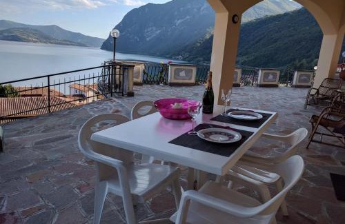 Riva di Solto Apartment | Stunning Oceanfront Retreat: Gina's Apartment Awaits