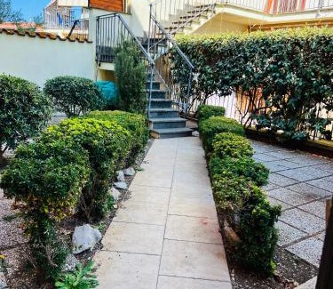 Ardea Apartment | Beachfront Ginevra House: Family & Pet Friendly Retreat