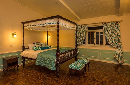 Ging Tea Garden Hotel | Ging Tea House: 5-Star Retreat with Pool and Family Amenities
