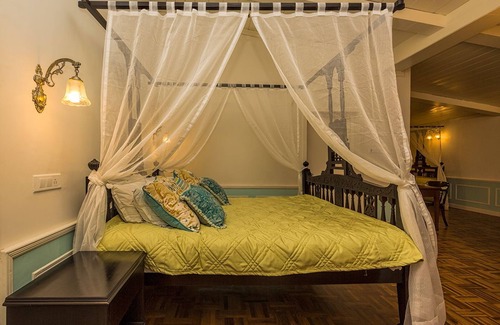 Ging Tea Garden Hotel | Ging Tea House: 5-Star Retreat with Pool and Family Amenities