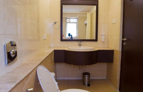 Pimpri Colony Hotel | Cozy Ginger Pune Pimpri: Family-Friendly with Great Amenities