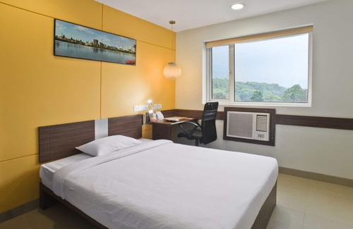Pimpri Colony Hotel | Cozy Ginger Pune Pimpri: Family-Friendly with Great Amenities