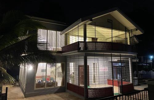 Tonse West Villa | Gintara Beach Homestay: Pet-Friendly Oceanfront Retreat