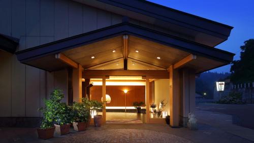 Ginzan Onsen Hotel | Experience Relaxing Ryokans in Obanazawa, Japan