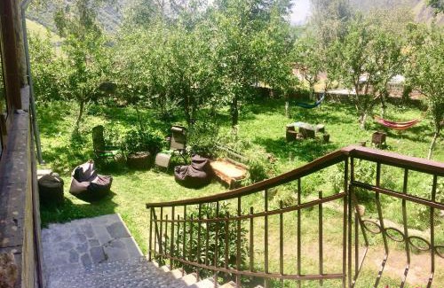 Gergeti House | GIO-NIKA: Family-Friendly Stay with Pet Amenities & High Ratings