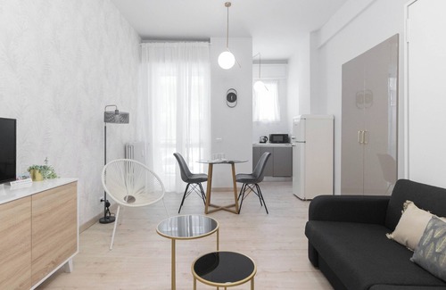 Rondo - Torretta Apartment | Discover Comfort at Gioberti 11 with Pet-Friendly Amenities