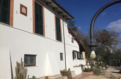 Terni Apartment | Giohome: Family-Friendly Retreat with Kitchen Amenities