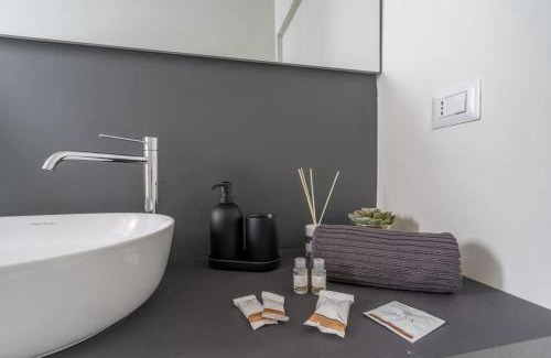San Vittore Apartment | Giorgina's One Bedroom 20 minuts walking TO DUOMO