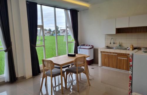 Sewon House | Discover Giori Rice Field View Syariah: Family-Friendly Retreat