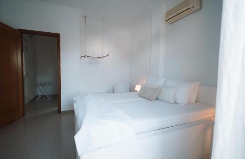 Vari House | Family-Friendly Giosifaki with Breathtaking Ocean Views