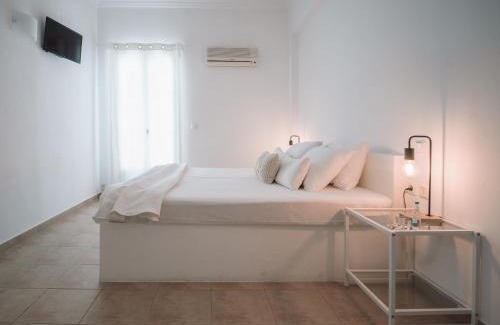 Vari House | Family-Friendly Giosifaki with Breathtaking Ocean Views