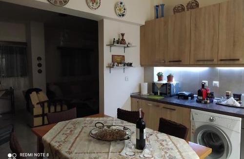 Petaloudes Apartment | Guest Rated: 9.8 at Giota's City House - Family & Pet Friendly
