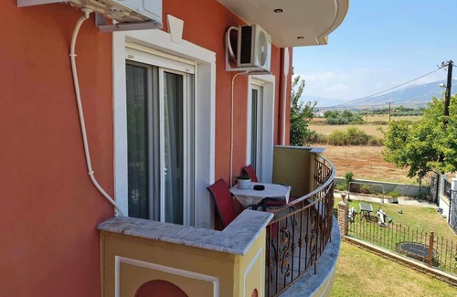 Drama House | Giotas House: Family-Friendly Retreat with Spa & Breakfast