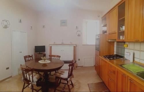 Acquasparta Apartment | Inviting Giovi Guesthouse: Pet-Friendly Family Retreat