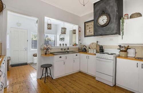 Port Fairy House | Family-Friendly Gipps Getaway with Kitchen & High Ratings
