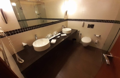 Sasan Gir Hotel | Discover Gir Serai - IHCL SeleQtions: 5-Star Retreat Awaits