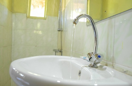 Mara North Conservancy Hotel | Discover Giraffe Hills Mara Camp: Family-Friendly Retreat