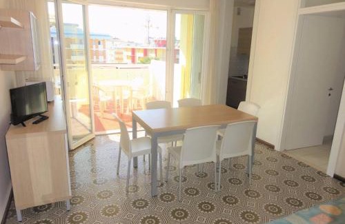 Bibione Lido dei Pini Apartment | Girasole Apartments: Oceanfront Retreat with Pet-Friendly Perks