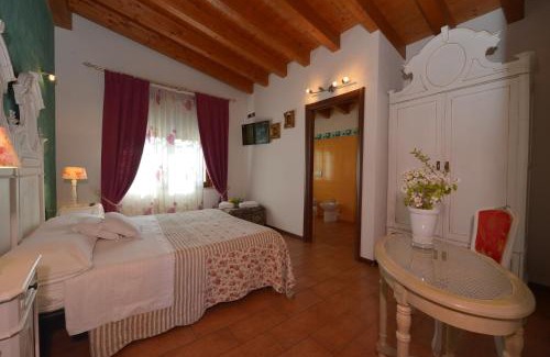 Bussolengo Bed & Breakfast | Top-Rated Girelli Sorelle: Pet-Friendly with Breakfast