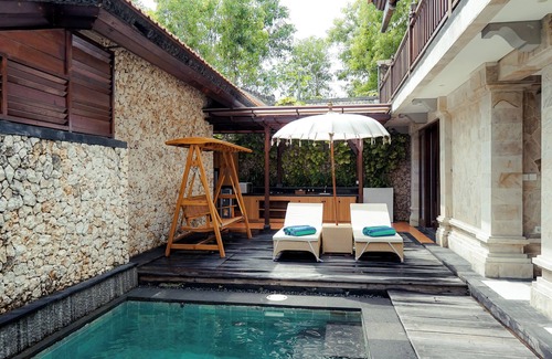 Mumbul Villa | Relax at Giri Bhagawan Villas Spa with Pool & Breakfast