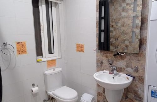 Gzira Hostel | Girls Only Shared Room Gzira #1