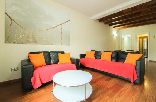 Dreta de l'Eixample Apartment | Exceptional Girona 108 - Family-Friendly Stay Rated 9.5