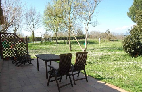 Fornells de la Selva Apartment | Ideal Fornells Getaway for Two with Pool and Pet Friendly