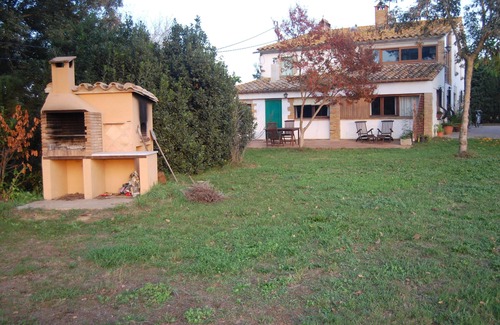 Fornells de la Selva Apartment | Ideal Fornells Getaway for Two with Pool and Pet Friendly