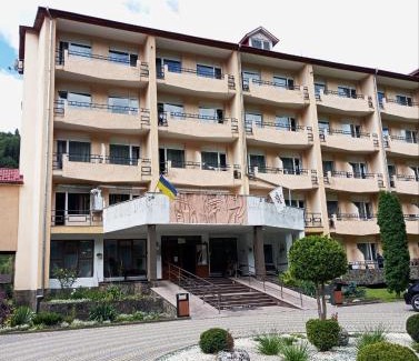 Kvasy Resort | Relax at Girska Tysa Health Resort with Spa & Hot Tub