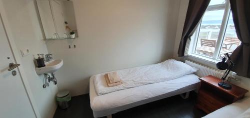 Holmavik Hotel | Discover Gistihús Hólmavíkur: Family-Friendly Retreat