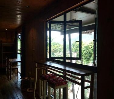 Soc Son Cabin | Discover GISY Lake House 2F: Family-Friendly Getaway