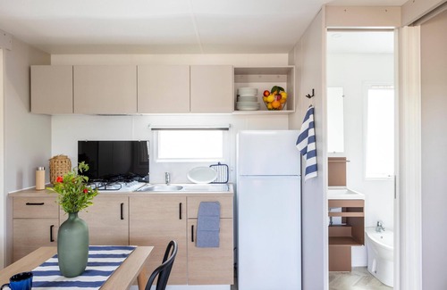 Marina di Montalto RV Rental | Cozy Gitavillage California: Oceanfront Stay with Pool & Spa