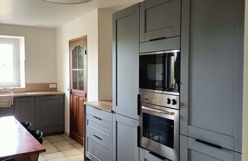 Felzins House | Relaxing Getaway at Gite à la Campagne for 10 Guests