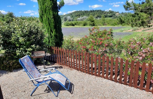 Roussillon Cottage | Relaxing Retreat at Gite à la Campagne with Spa & Hot Tub